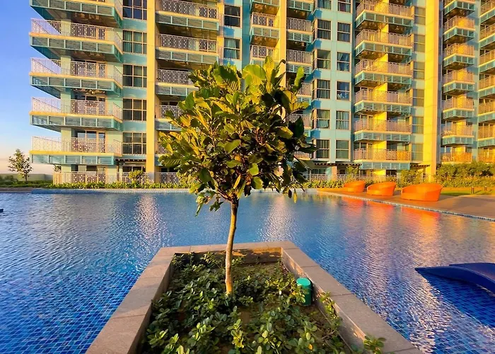 Ultra Luxury 6br Near Solaire, Okada, & Airport Apartamento