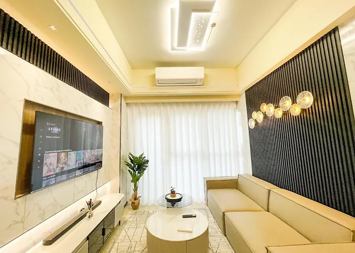Ultra Luxury 6br Near Solaire, Okada, & Airport