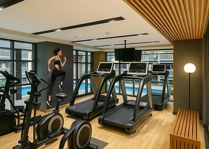Ultra Luxury 6br Near Solaire, Okada, & Airport Apartamento